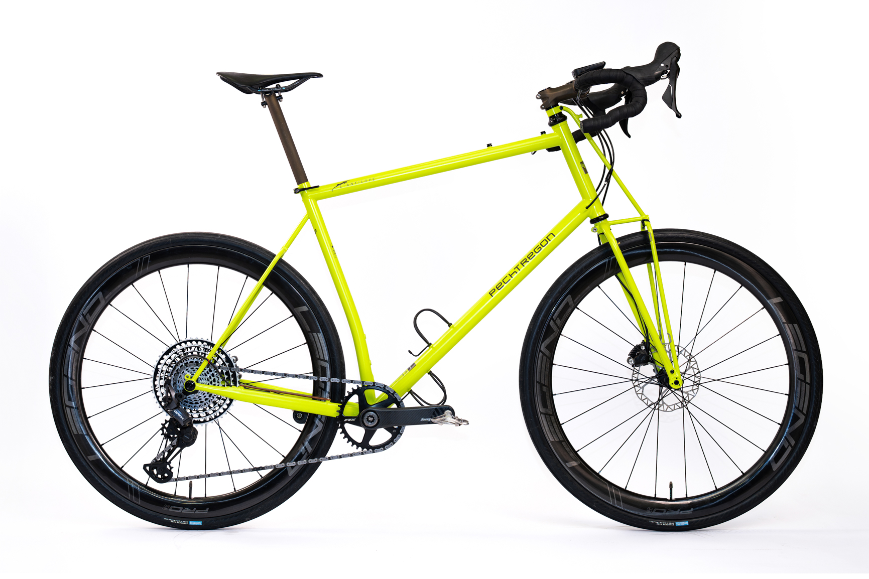 Pechtregon Cycles 1er PRIX CONCOURS DE MACHINES - PechTregon Cycles artisan Matthieu Chollet